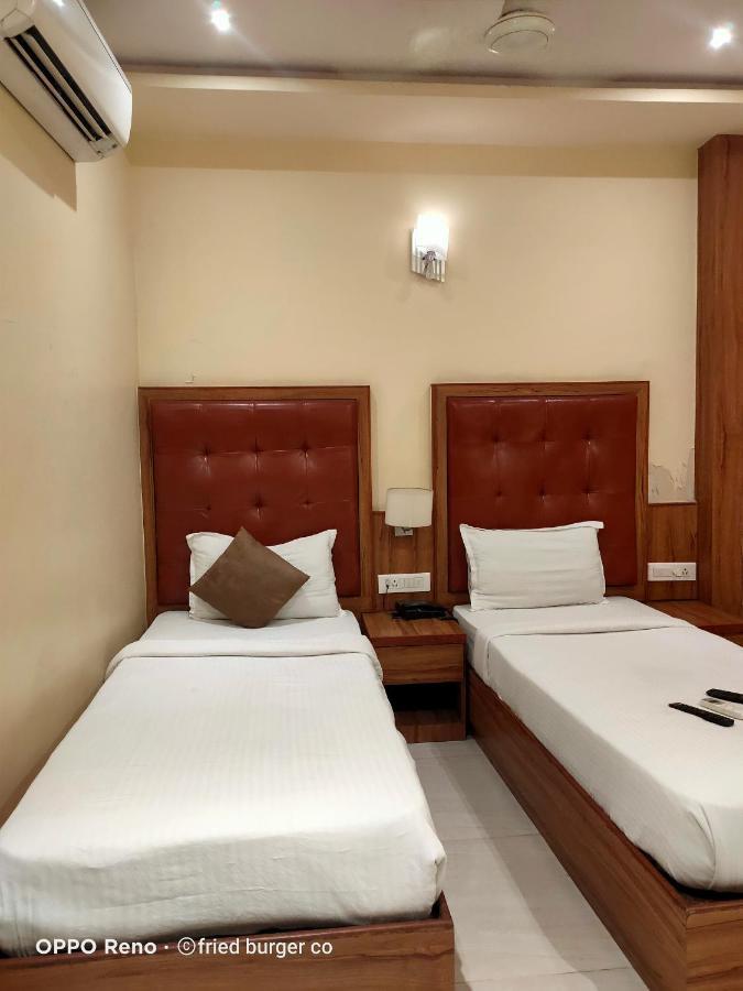 Aster Hotel Near Mumbai Airport Экстерьер фото