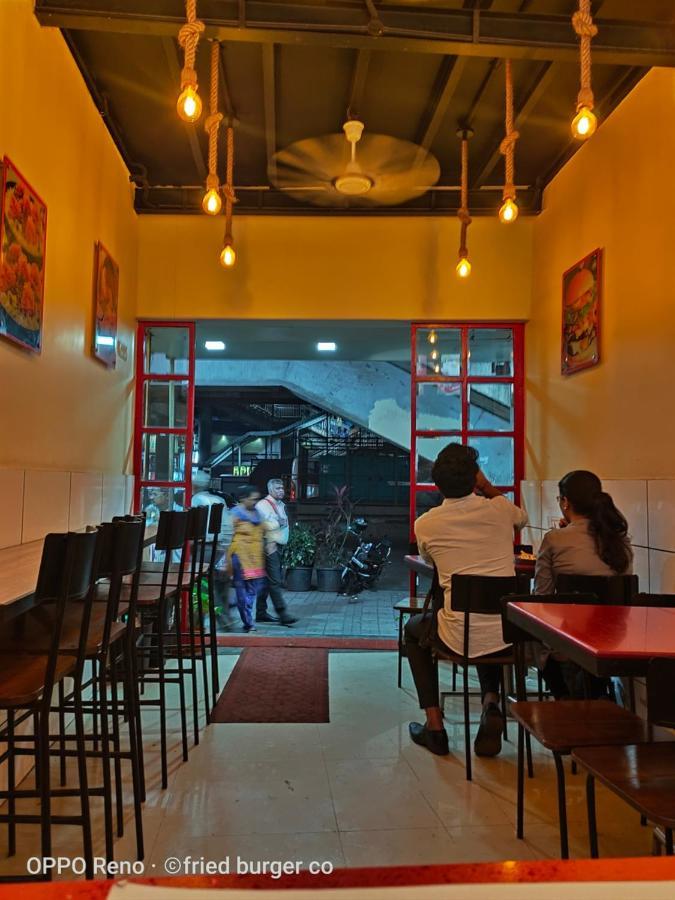 Aster Hotel Near Mumbai Airport Экстерьер фото